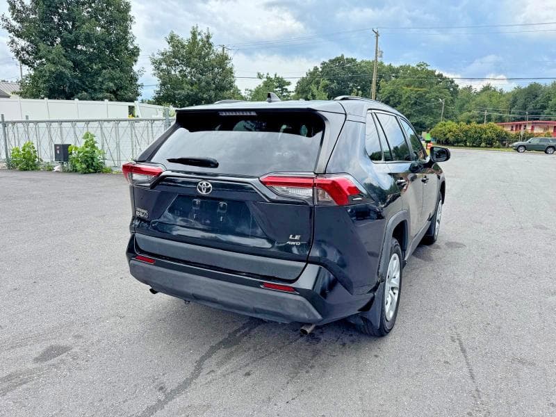 2019 TOYOTA RAV4 LE 3