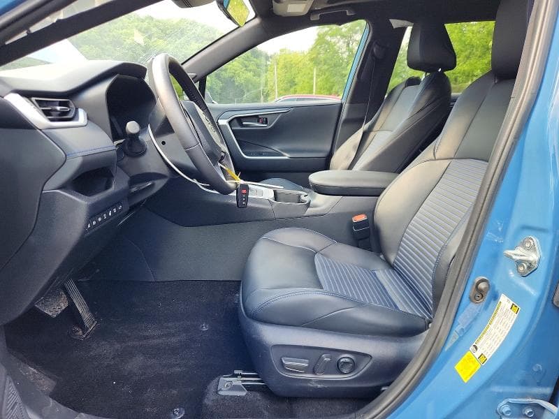 2024 TOYOTA RAV4 XSE 7
