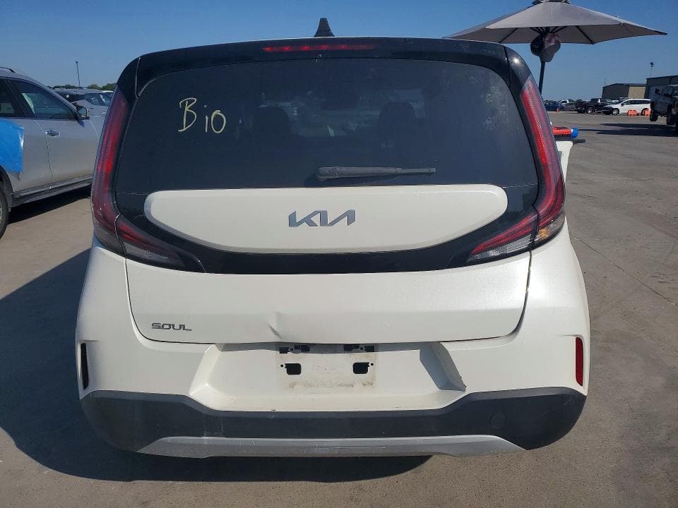 2023 KIA SOUL LX 6