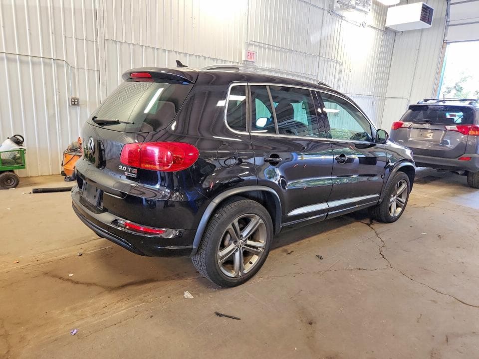2017 VOLKSWAGEN TIGUAN SPORT 3