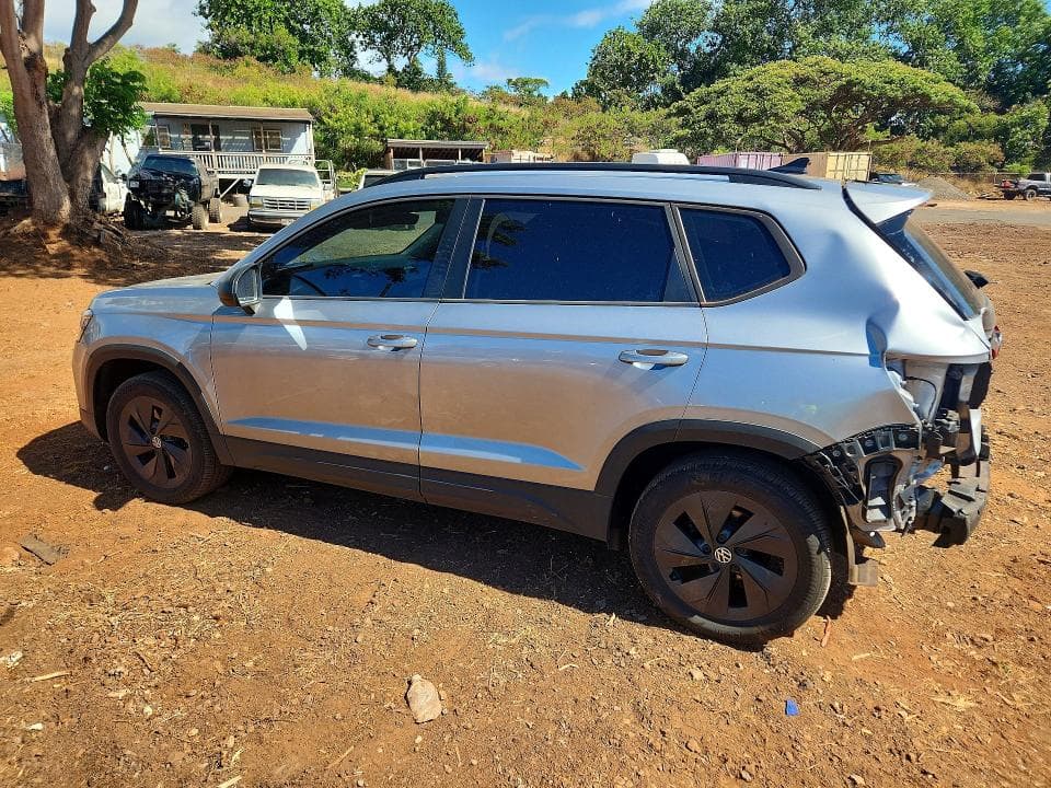 2025 VOLKSWAGEN TAOS 2