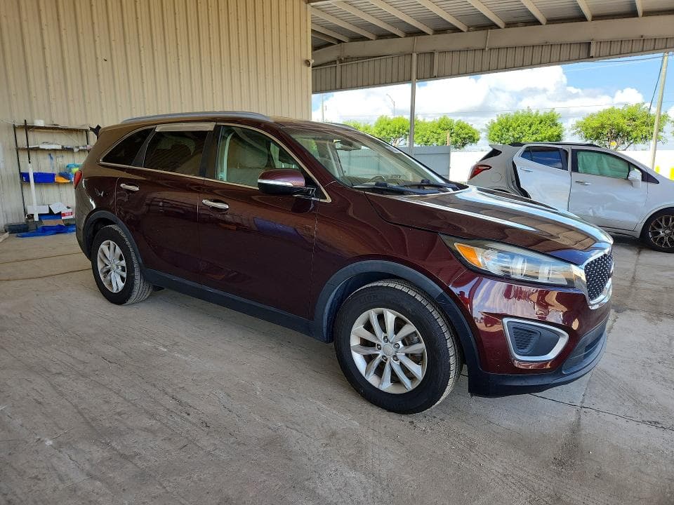 2017 KIA SORENTO LX 4