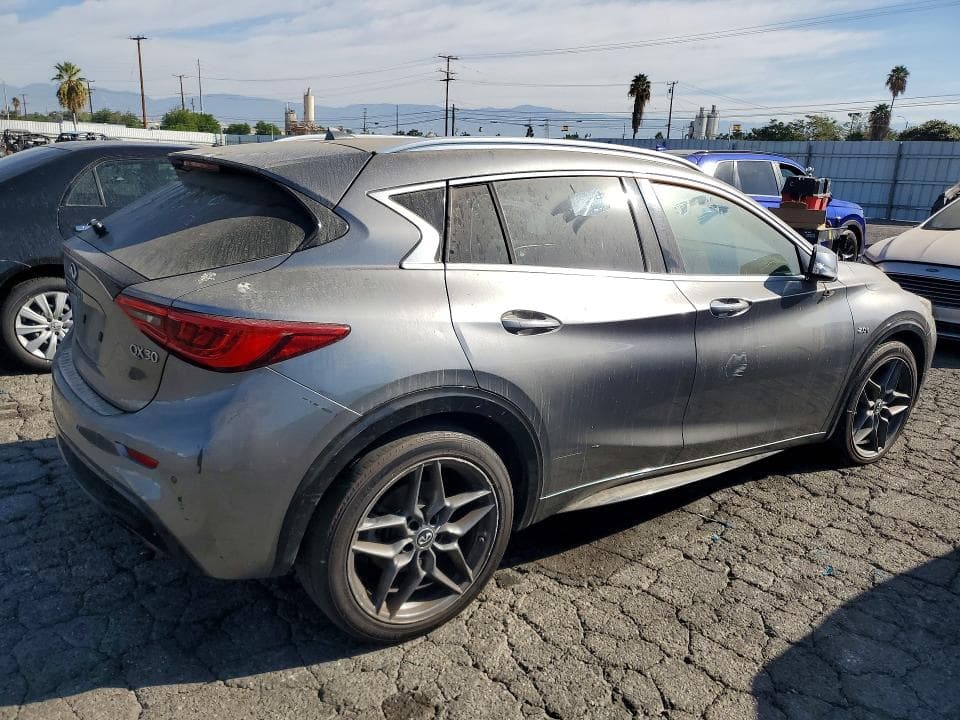 2017 INFINITI QX30 PREMIUM 3