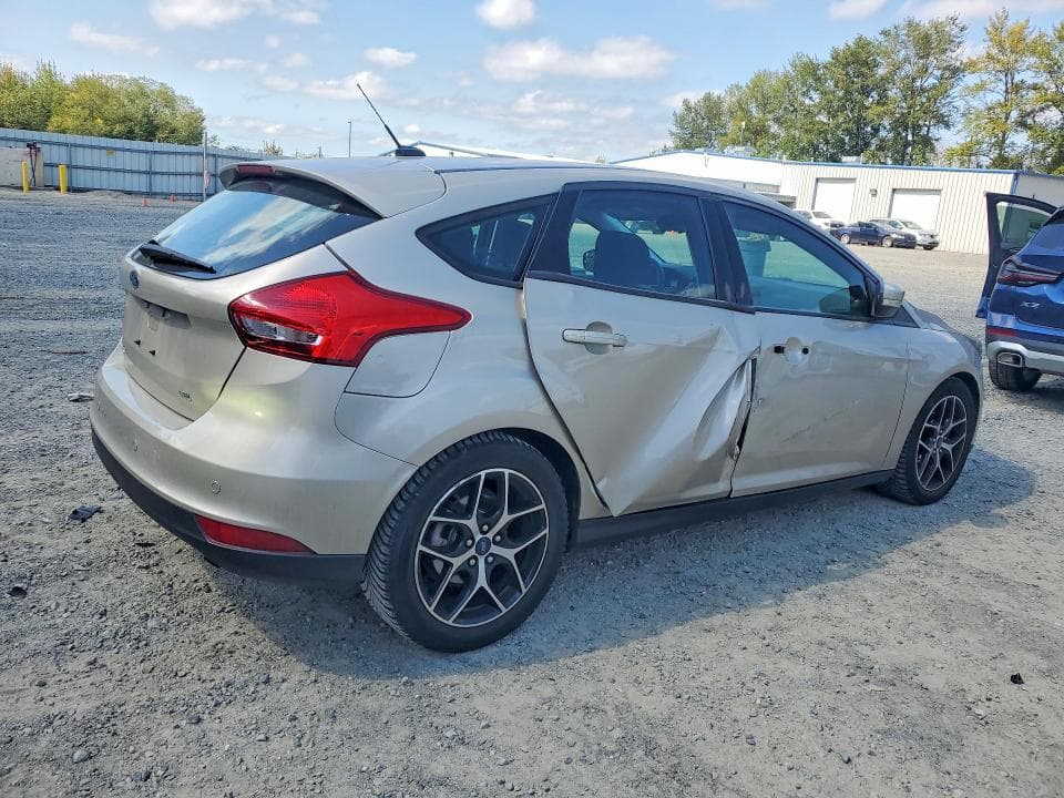 2017 FORD FOCUS SEL 3