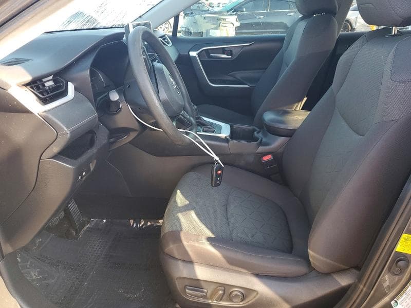 2023 TOYOTA RAV4 XLE 7