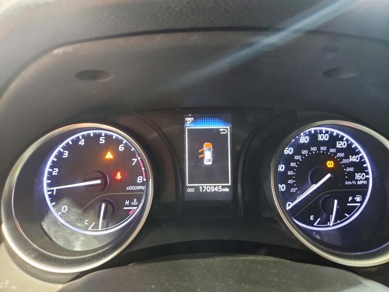 2018 TOYOTA CAMRY LE 9