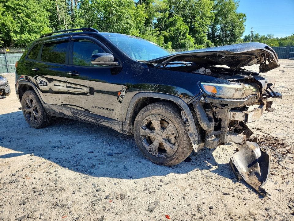 2019 JEEP CHEROKEE LATITUDE PLUS 4