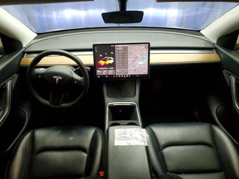 2021 TESLA MODEL Y 8