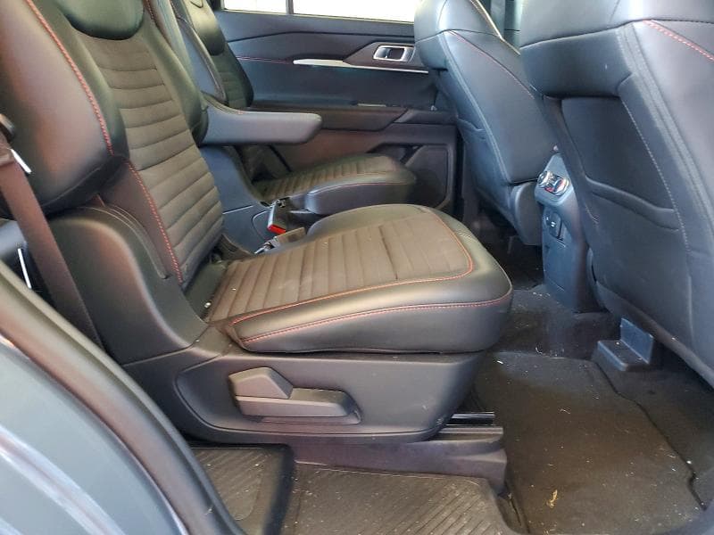2025 FORD EXPLORER ST-LINE 11