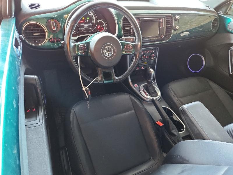 2017 VOLKSWAGEN BEETLE SE 8