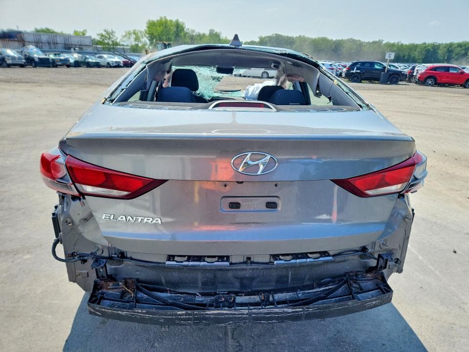 2018 HYUNDAI ELANTRA SEL 6