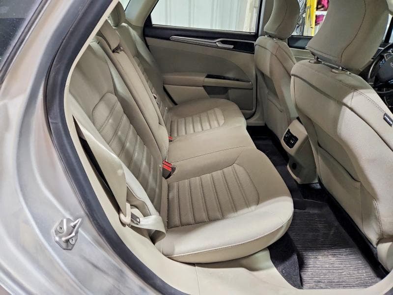 2019 FORD FUSION SE 10