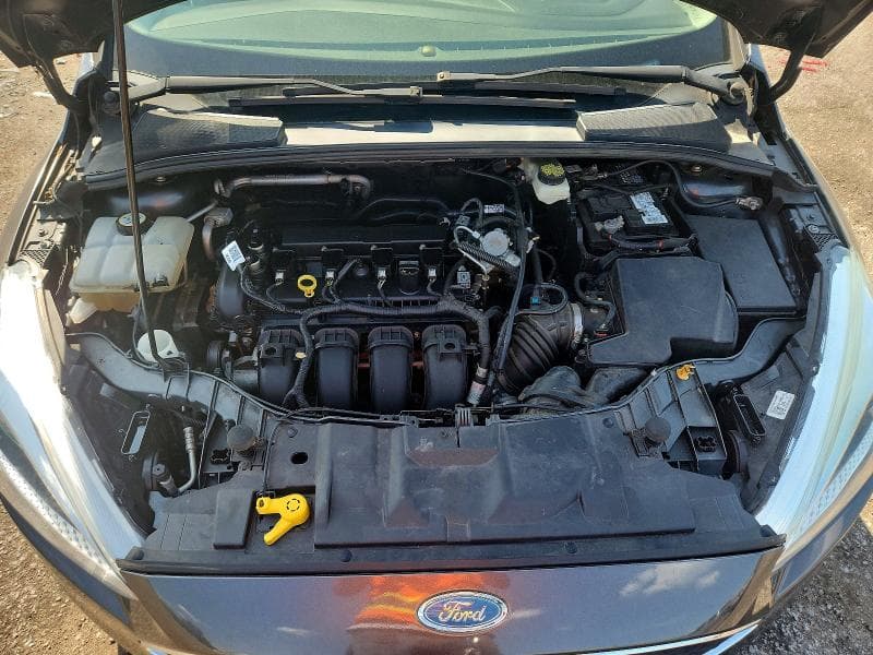 2017 FORD FOCUS SE 11