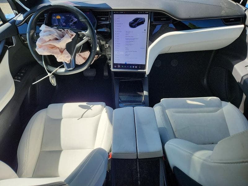 2020 TESLA MODEL X 8