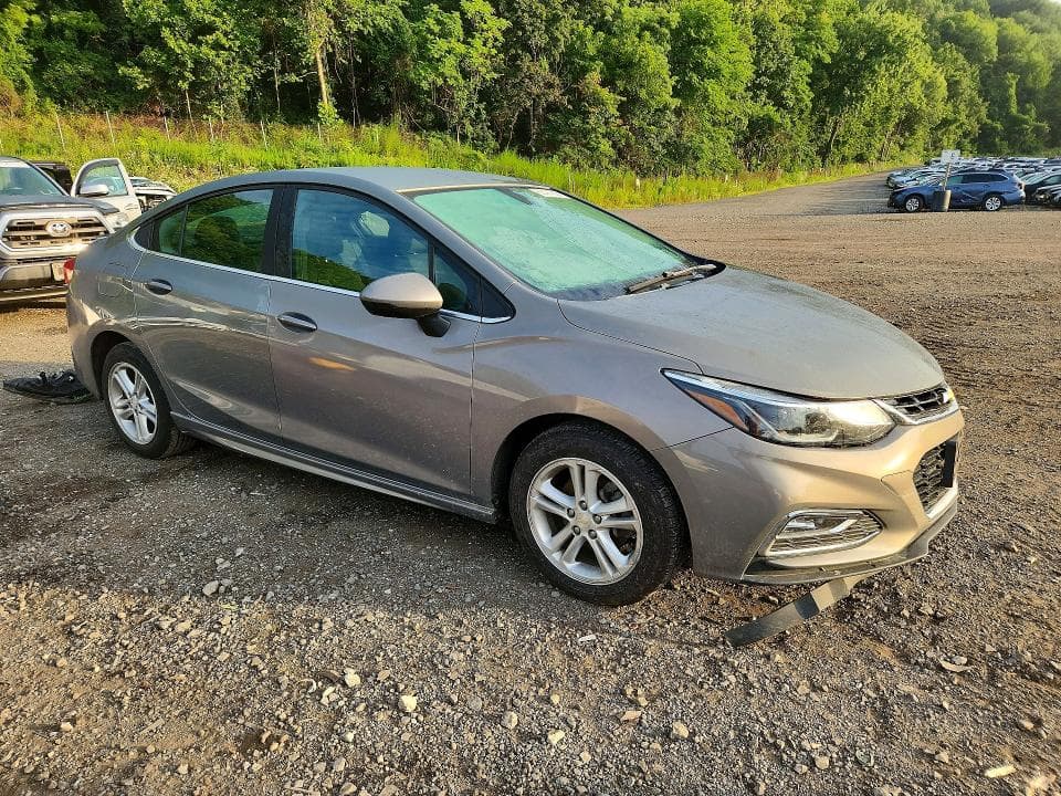 2017 CHEVROLET CRUZE LT 4