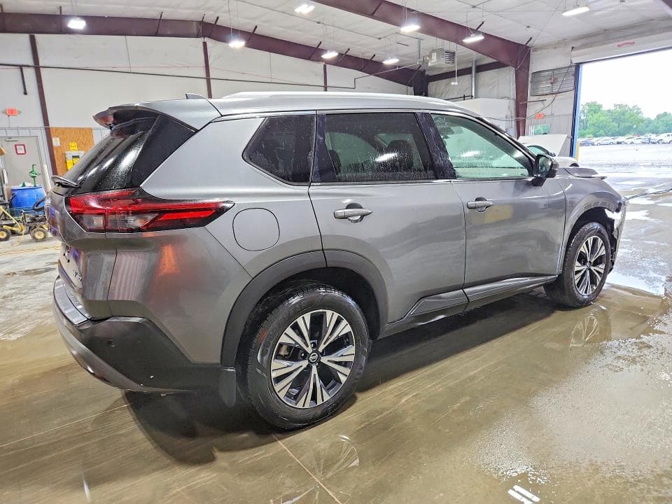 2021 NISSAN ROGUE SV 3
