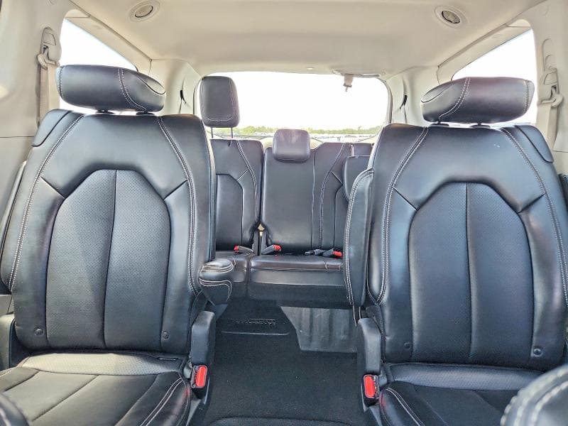 2024 CHRYSLER PACIFICA TOURING L 10