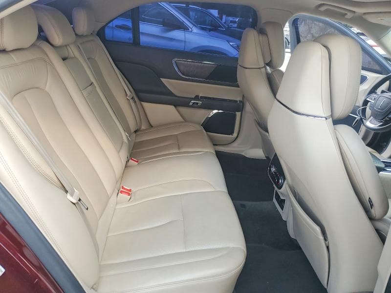 2017 LINCOLN CONTINENTAL RESERVE 10