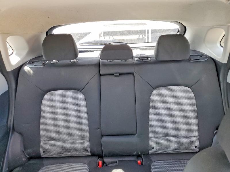 2020 HYUNDAI KONA SEL 10