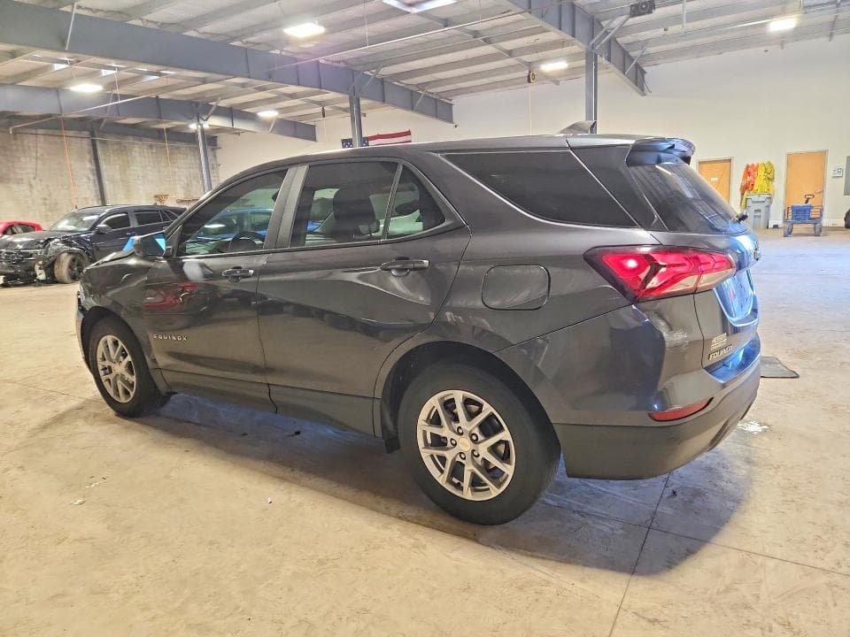 2022 CHEVROLET EQUINOX LS 2