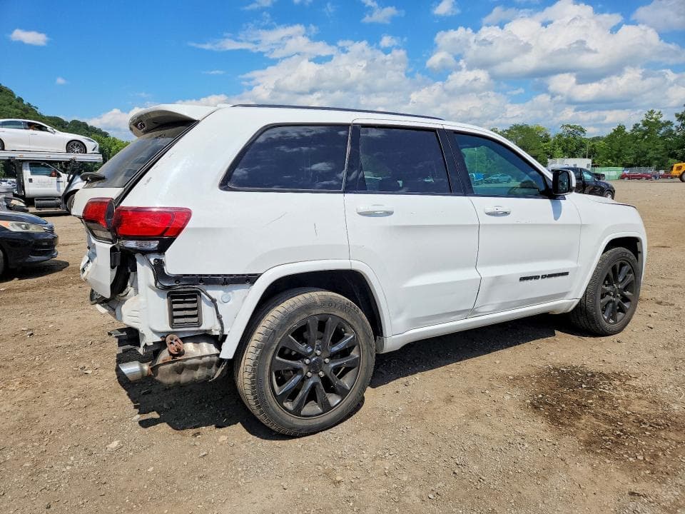 2019 JEEP GRAND CHEROKEE LAREDO 3