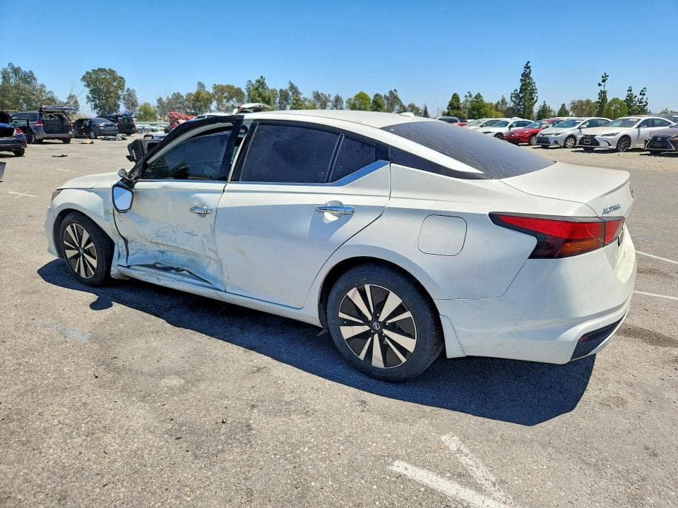 2020 NISSAN ALTIMA SV 2