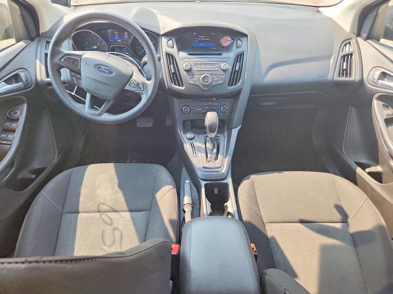 2017 FORD FOCUS SE 8