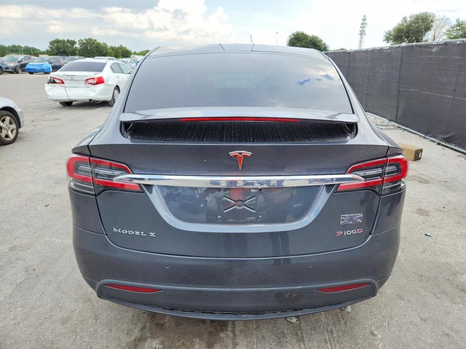 2017 TESLA MODEL X 6