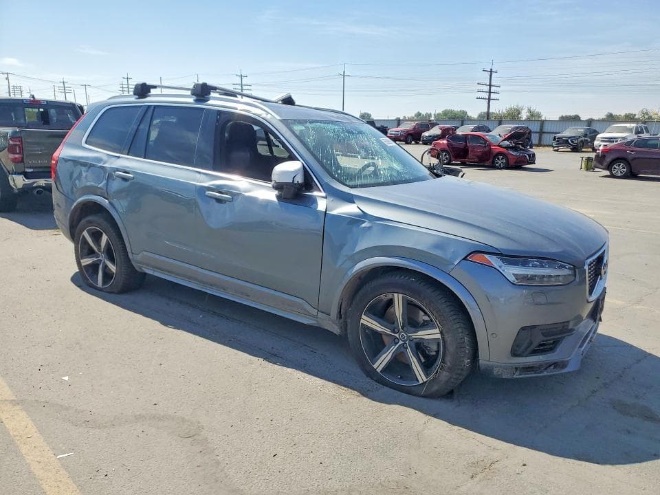 2018 VOLVO XC90 T8 4