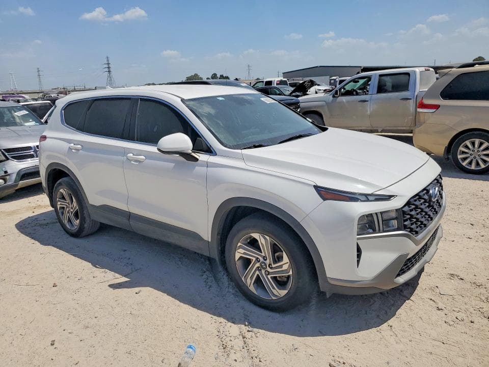 2023 HYUNDAI SANTA FE SE 4
