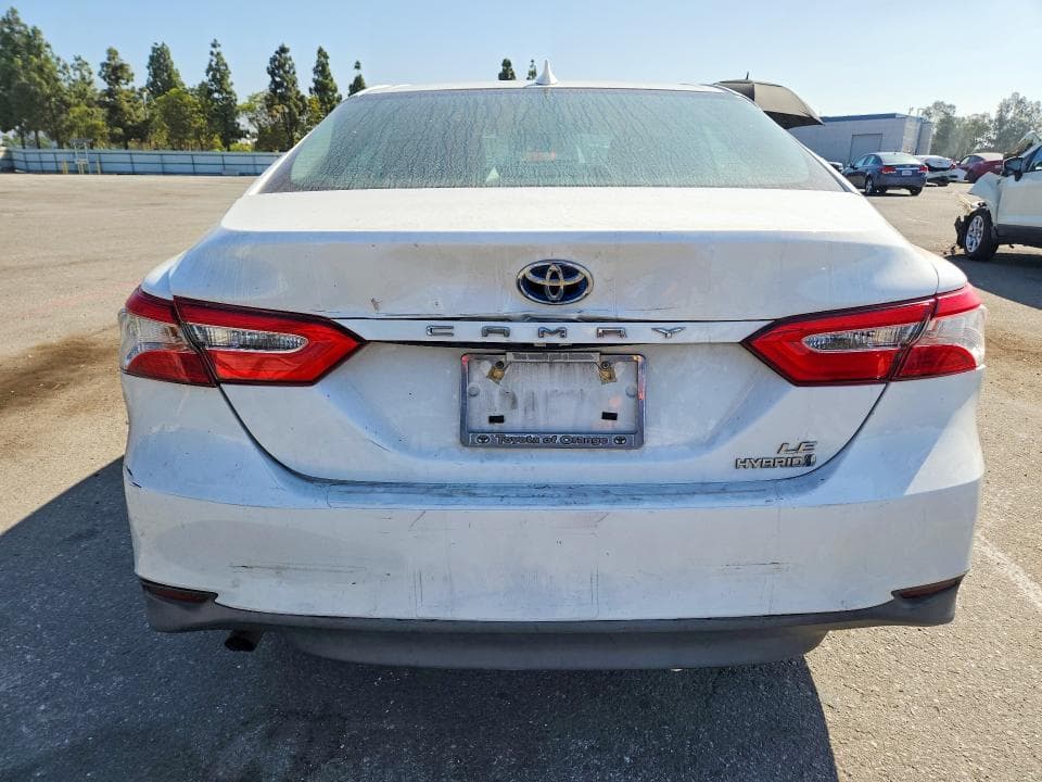 2020 TOYOTA CAMRY LE 6