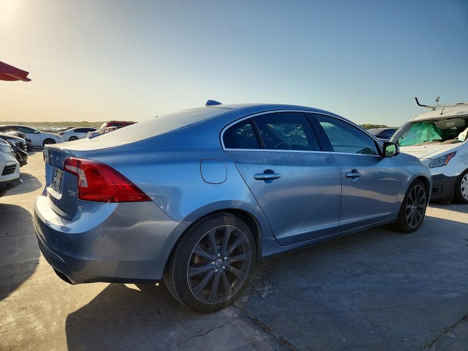 2018 VOLVO S60 T5 3