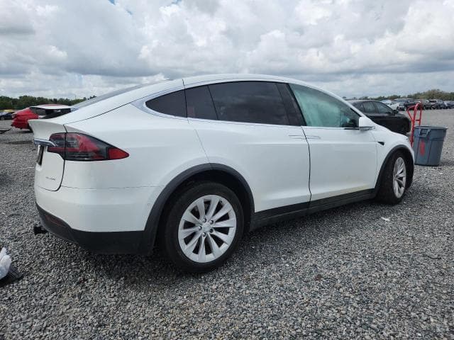 2020 TESLA MODEL X 3