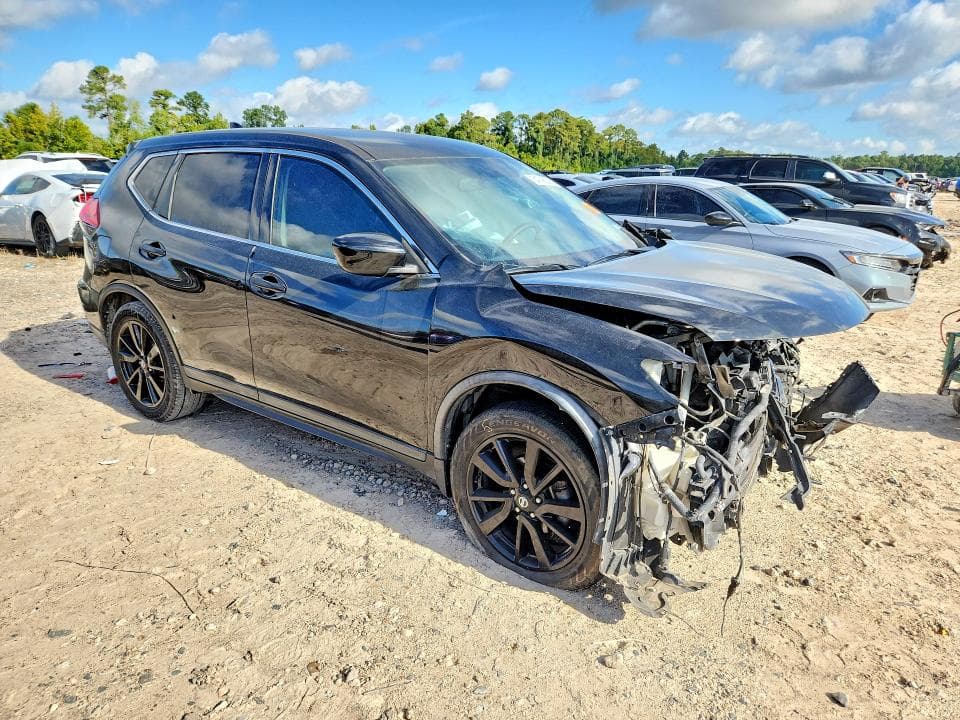 2017 NISSAN ROGUE S 4