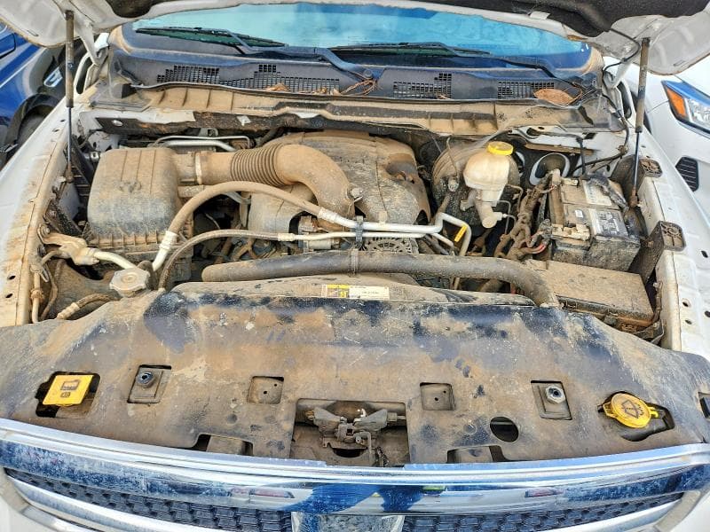 2019 RAM 1500 CLASSIC SLT 11