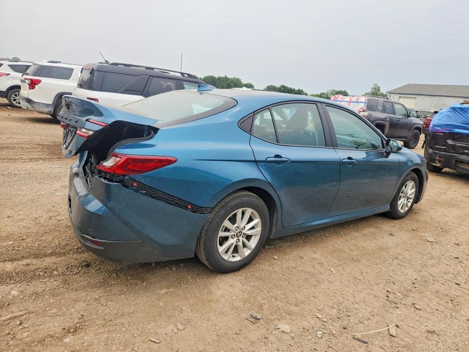 2025 TOYOTA CAMRY LE 3