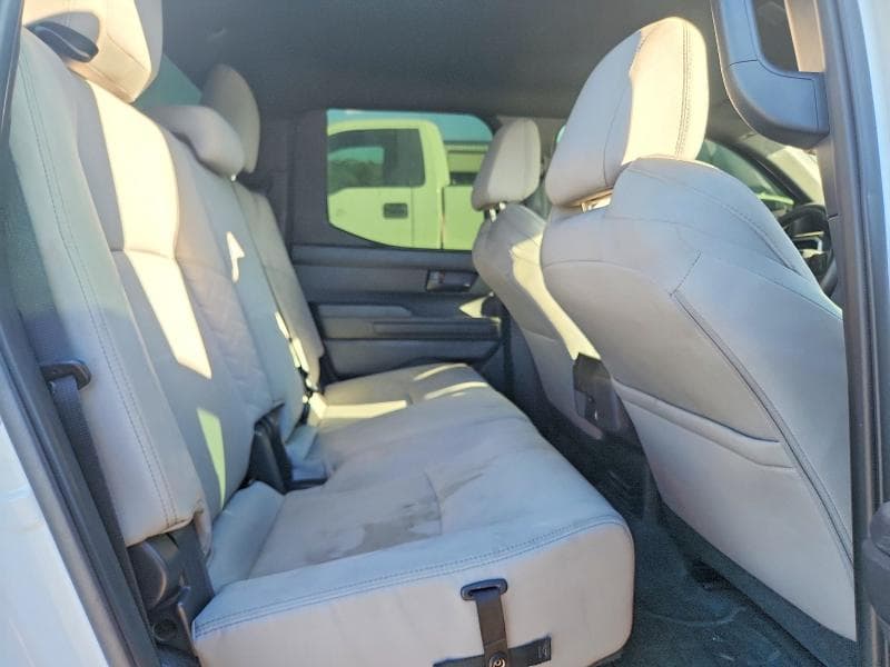 2024 TOYOTA TACOMA SR5 10