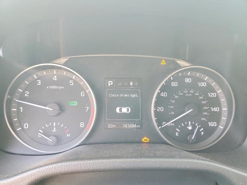 2018 HYUNDAI ELANTRA SEL 9