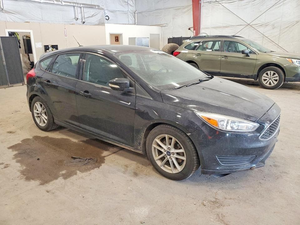 2017 FORD FOCUS SE 4