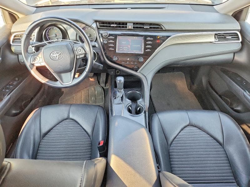 2018 TOYOTA CAMRY SE 8