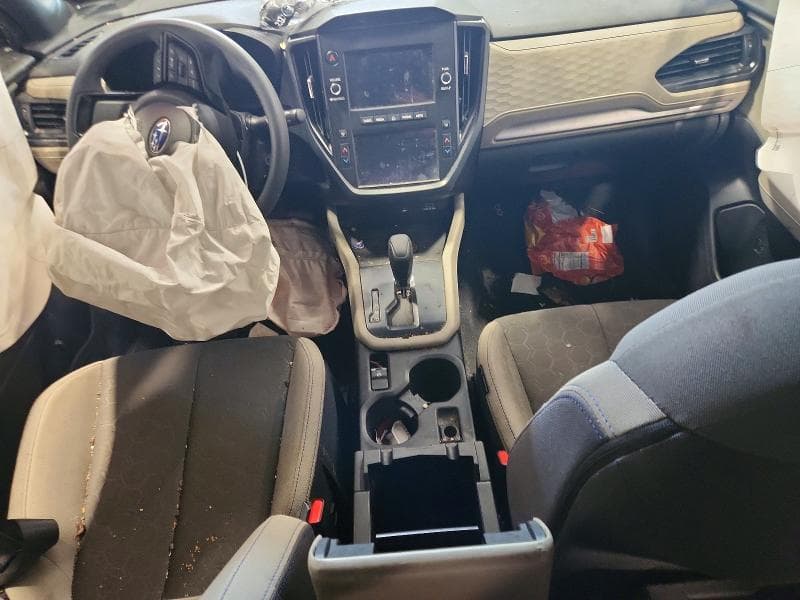 2025 SUBARU FORESTER 8