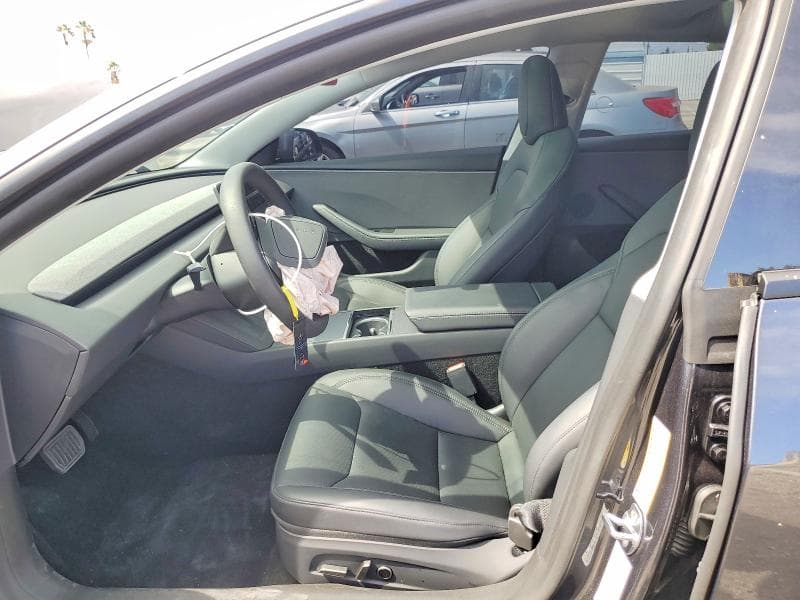 2026 TESLA MODEL 3 7
