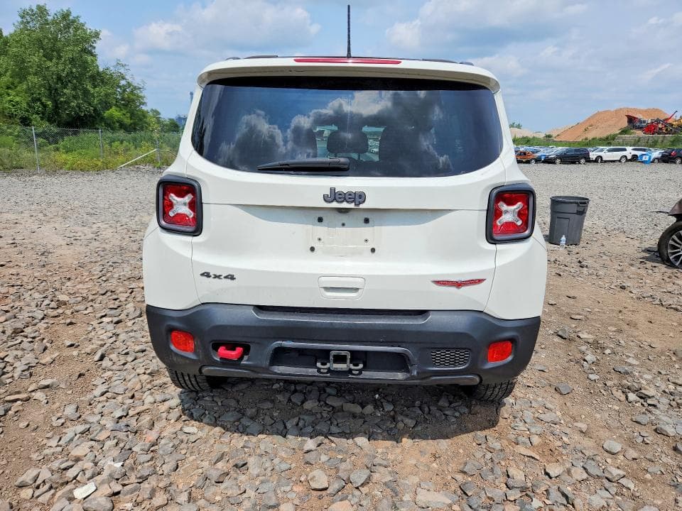 2018 JEEP RENEGADE TRAILHAWK 6