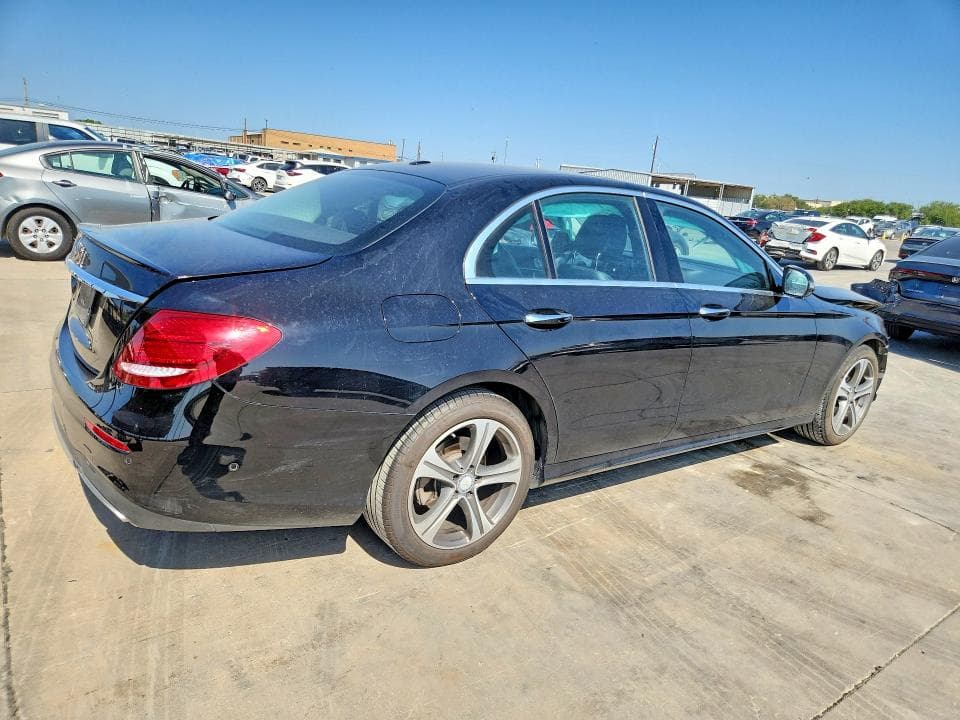 2017 MERCEDES-BENZ E 300 3