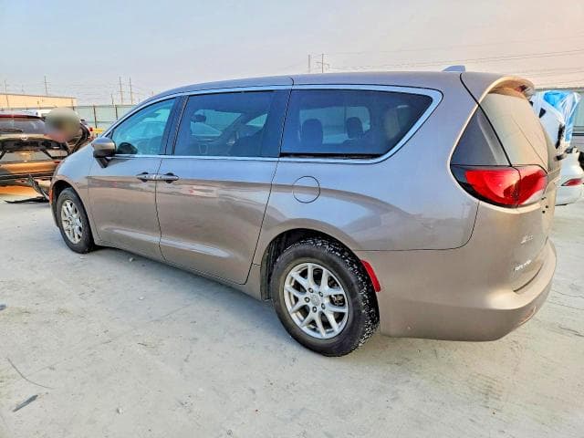 2017 CHRYSLER PACIFICA TOURING 2