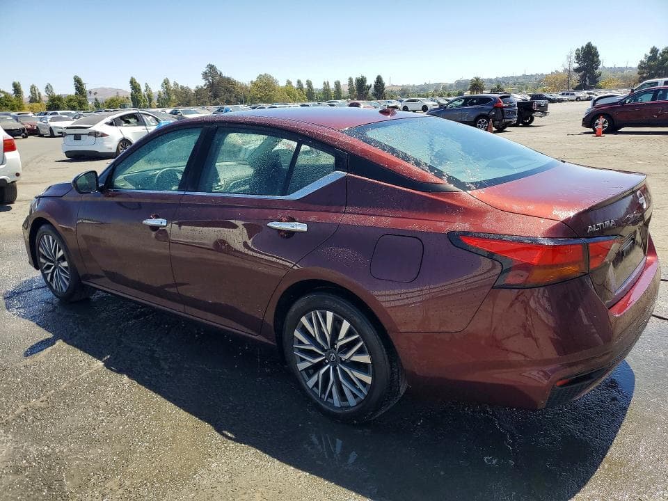 2024 NISSAN ALTIMA SV 2