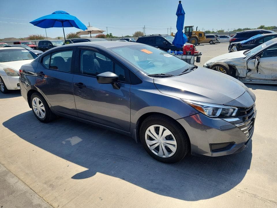 2024 NISSAN VERSA S 4