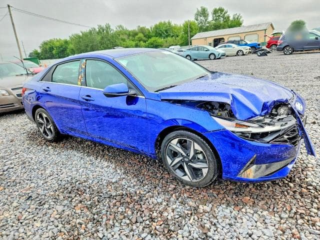 2023 HYUNDAI ELANTRA LIMITED 4