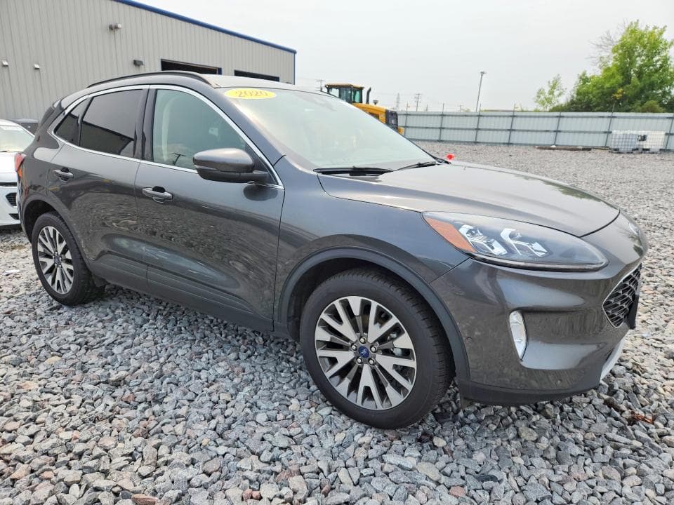 2020 FORD ESCAPE TITANIUM 4