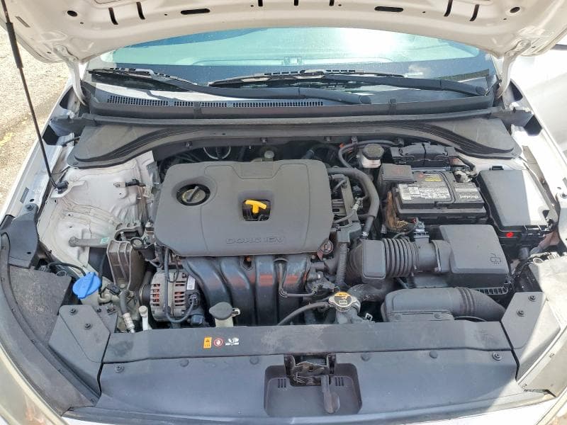 2020 HYUNDAI ELANTRA SE 11
